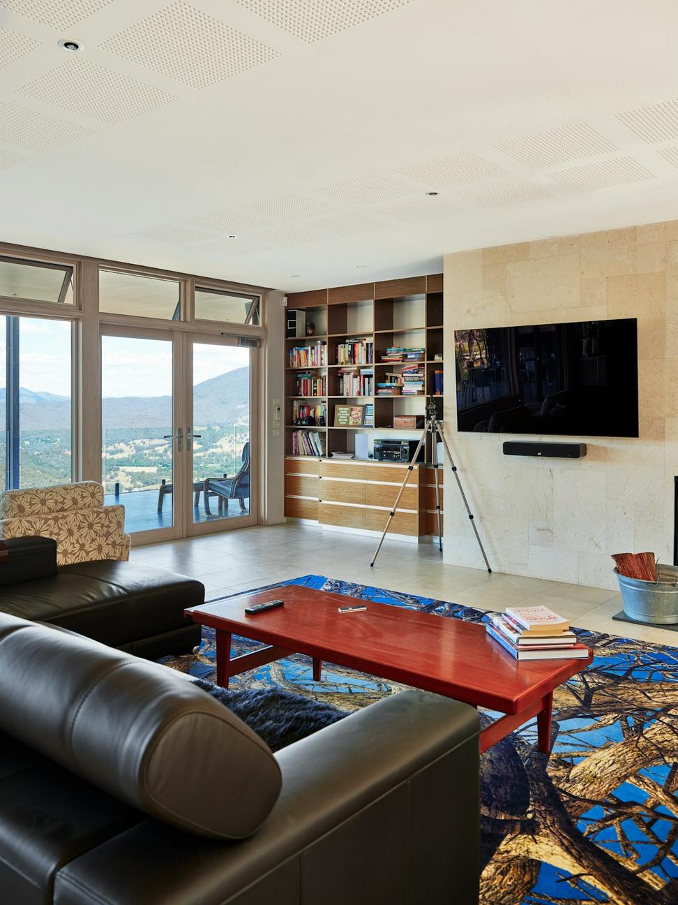 Tharvalion Penthouse